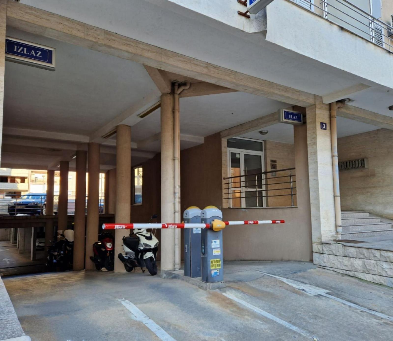 Modern Comfort Free Parking